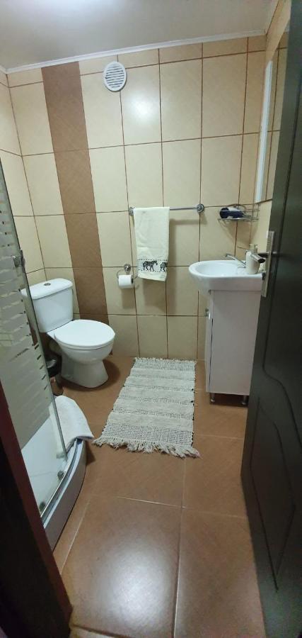 Casa De Oaspeti Laura Rîşnov Exteriör bild