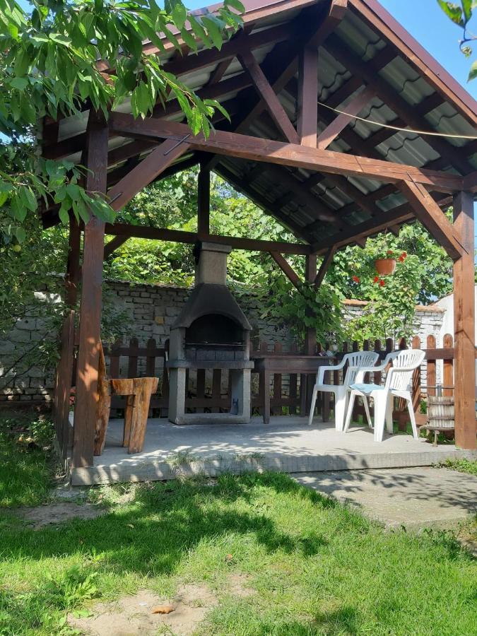 Casa De Oaspeti Laura Rîşnov Exteriör bild